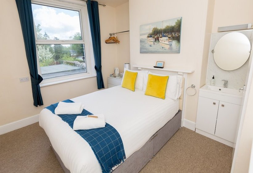 בית מלון כפרי Lowdens Guest House