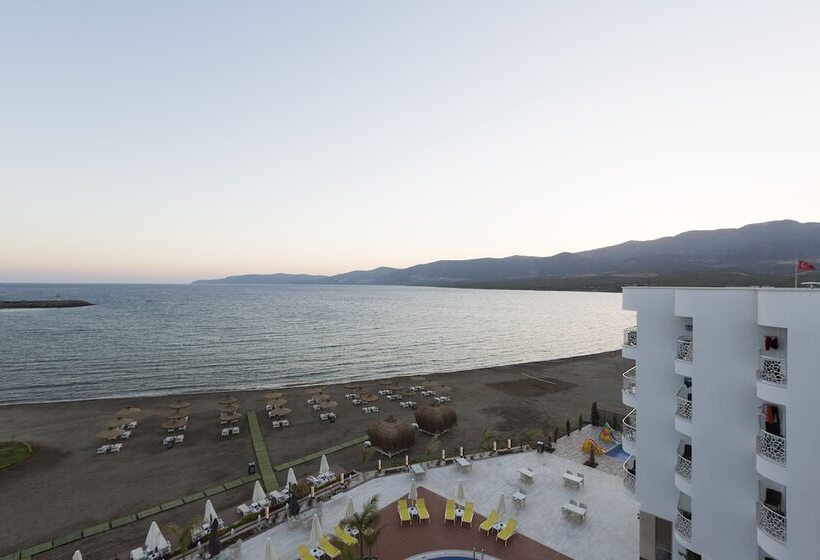 בית מלון כפרי Marpessa Blue Beach Resort & Spa