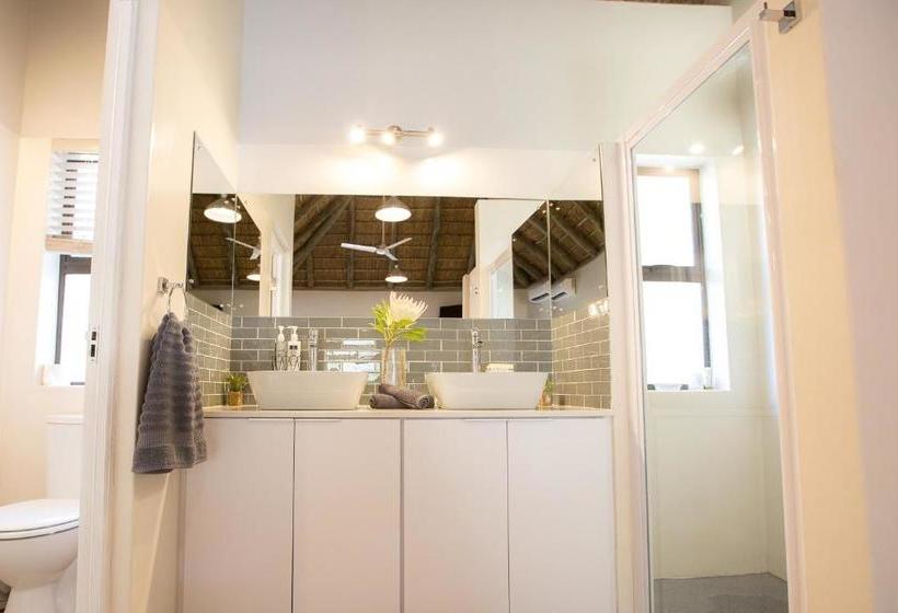 ホテル Maya Manor