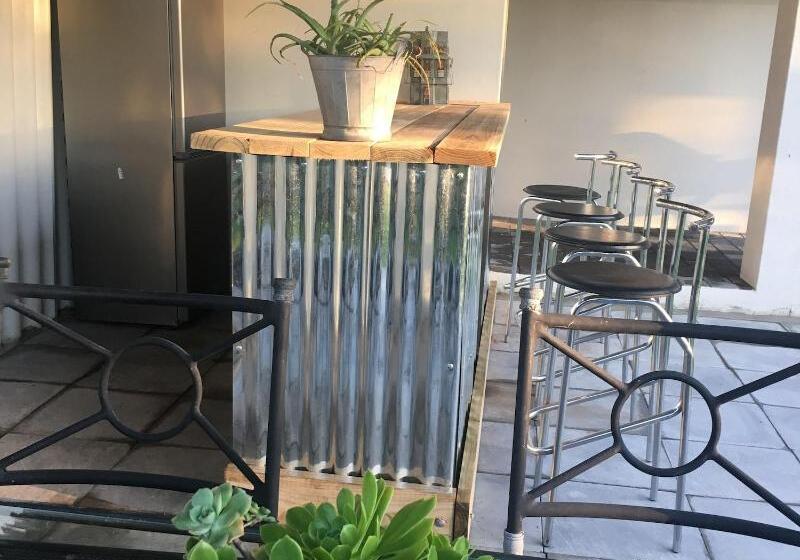 בית מלון כפרי Nuwerus Lodge Paarl