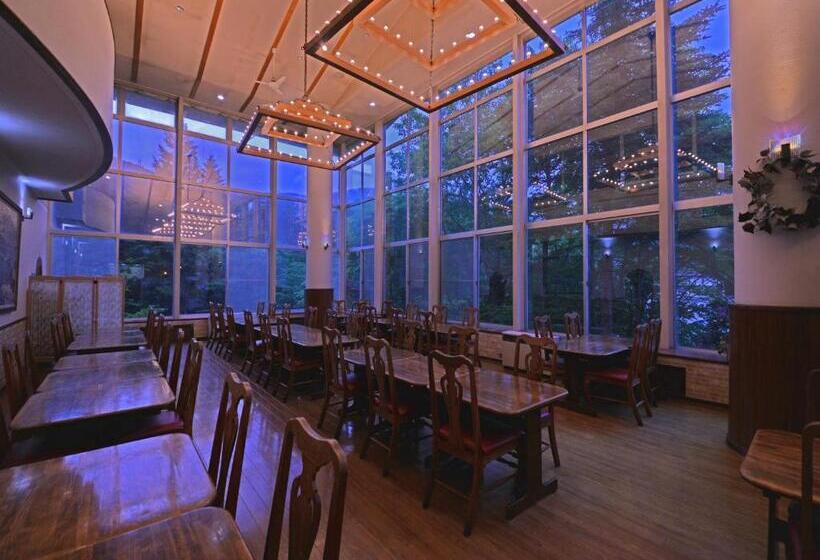 בית מלון כפרי Oakhill