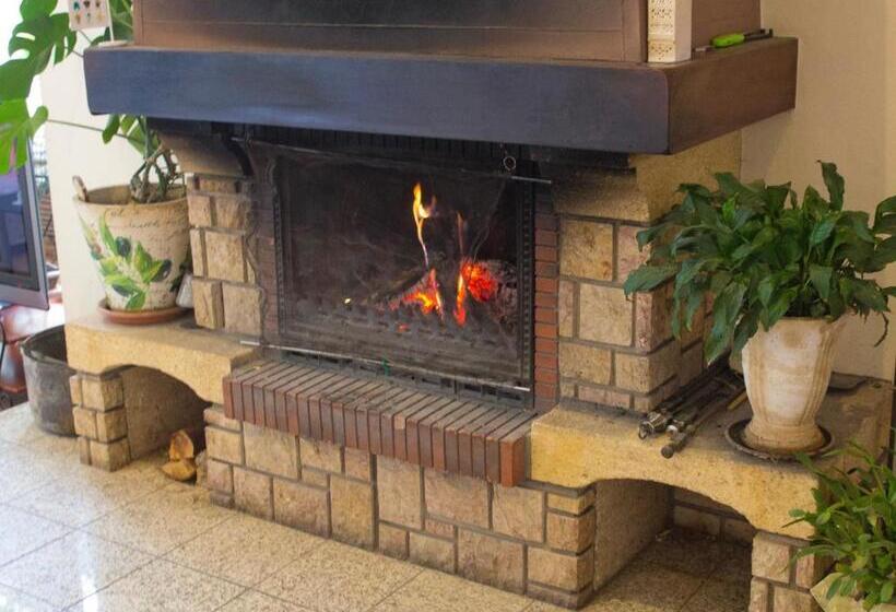 בית מלון כפרי Oakhill