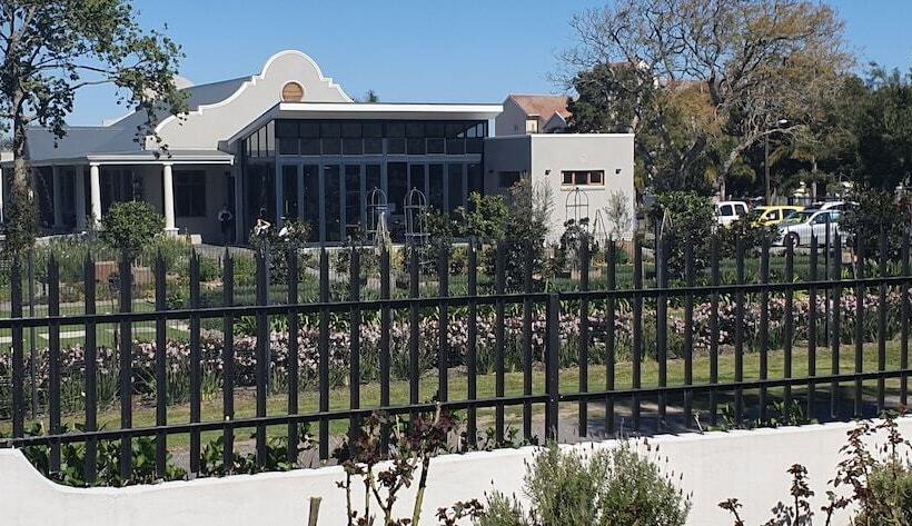 ホテル Outeniqua Enroute