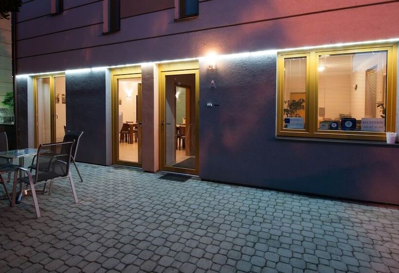 酒店 Garni Pod Skalkou