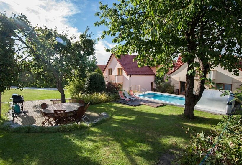 酒店 Garni Pod Skalkou