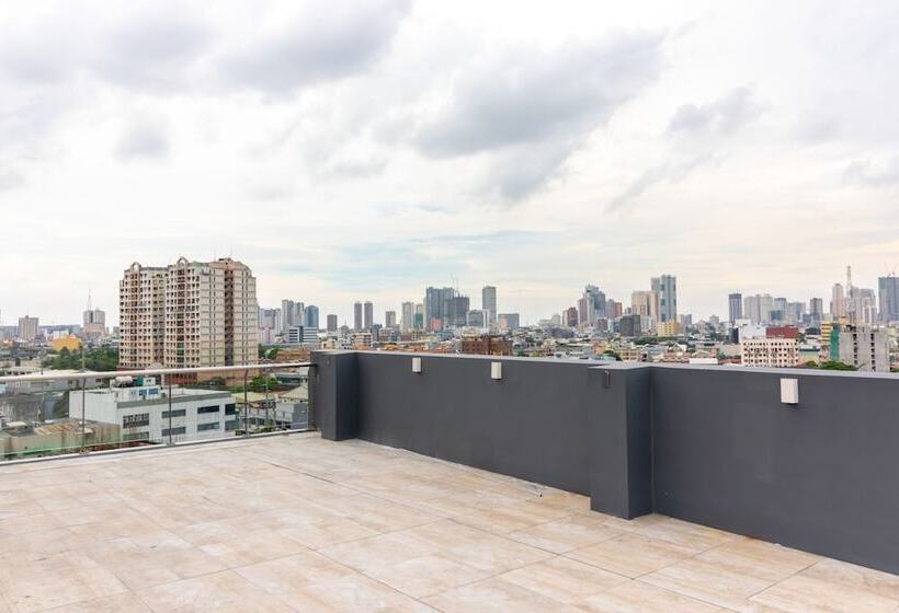 هتل Ramada Encore By Wyndham Makati