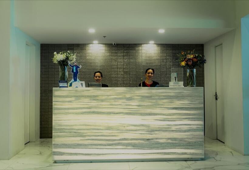 هتل Ramada Encore By Wyndham Makati