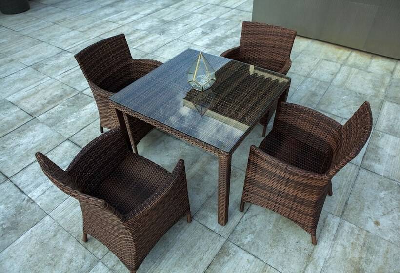 هتل Ramada Encore By Wyndham Makati