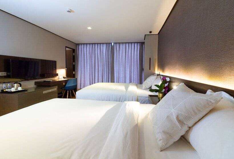 هتل Ramada Encore By Wyndham Makati