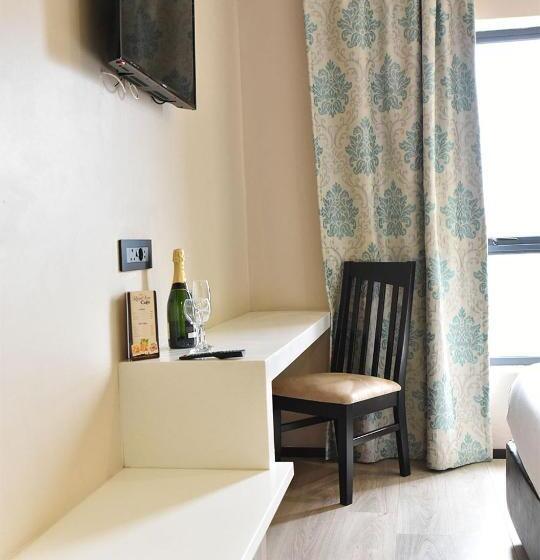 Отель Regal Inn Umhlanga Gateway