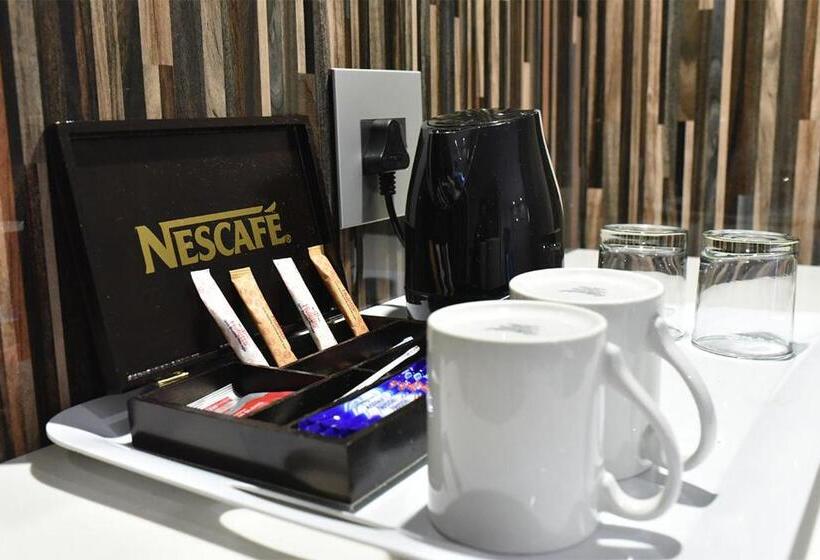 Отель Regal Inn Umhlanga Gateway