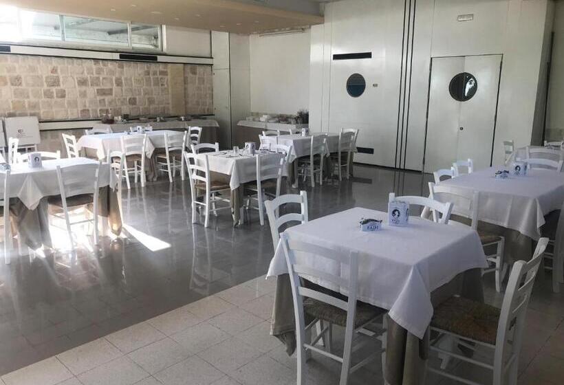 בית מלון כפרי Residence La Corvetta