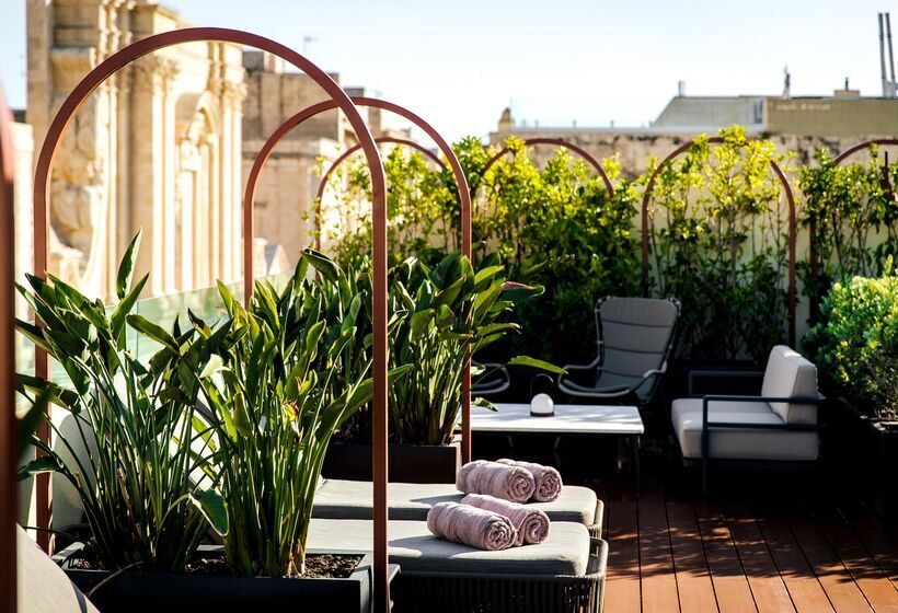 هتل Rosselli Ax Privilege