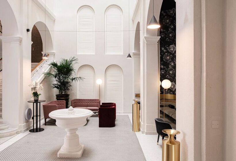 هتل Rosselli Ax Privilege