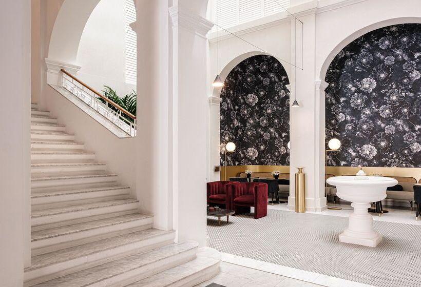 هتل Rosselli Ax Privilege