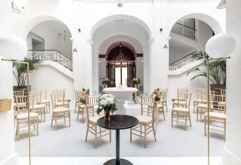 هتل Rosselli Ax Privilege