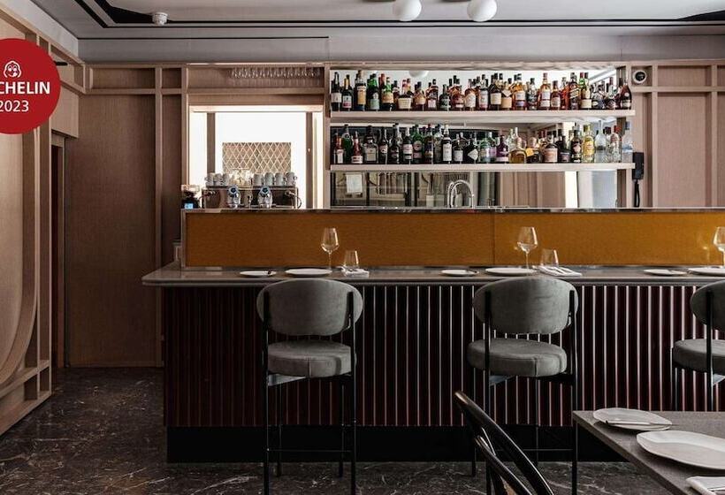 هتل Rosselli Ax Privilege