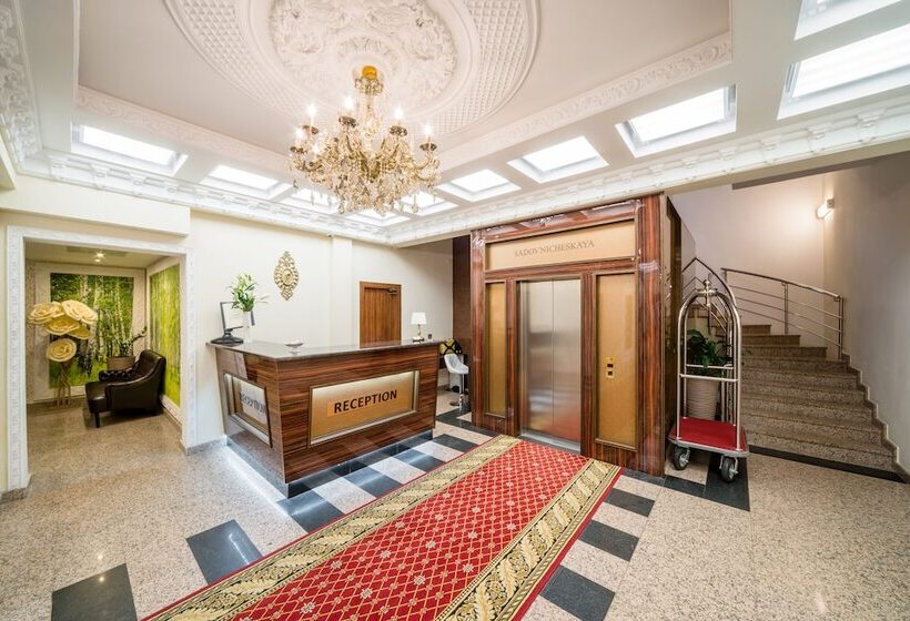 هتل Sadovnicheskaya