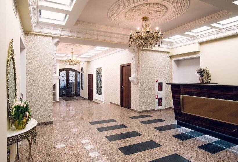 هتل Sadovnicheskaya