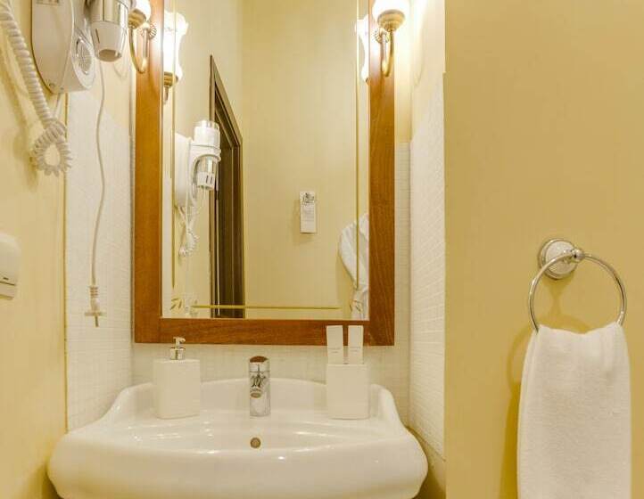 هتل Sadovnicheskaya