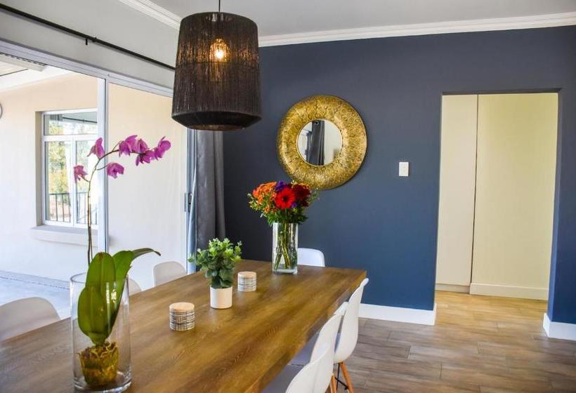 فندق Saints Rest