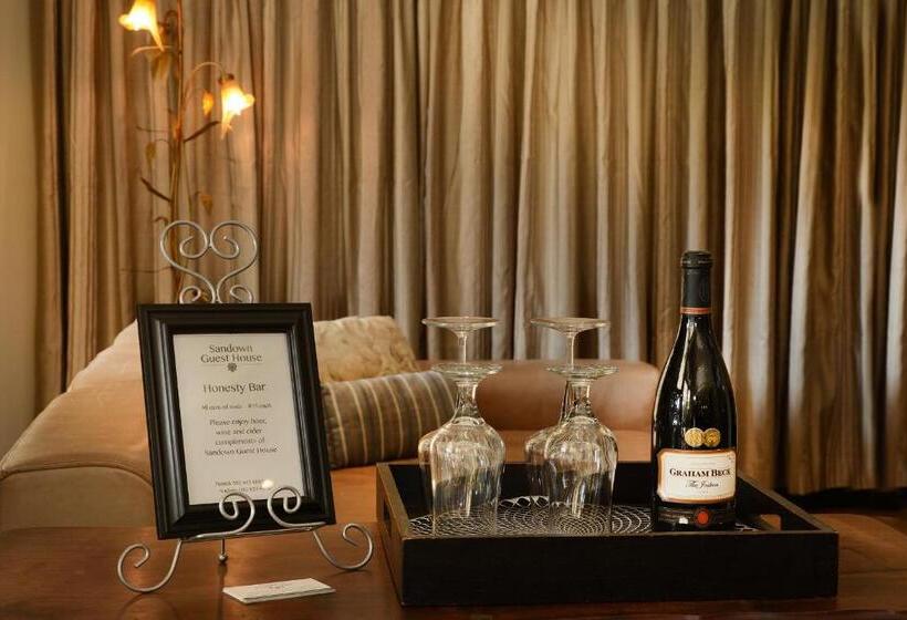 酒店 Sandown Guest House