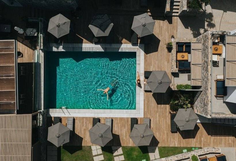 Отель Seascape Luxury Residences