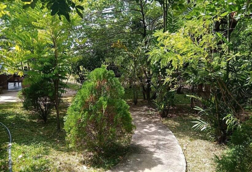 호텔 Sigiriya Rock Gate Resort
