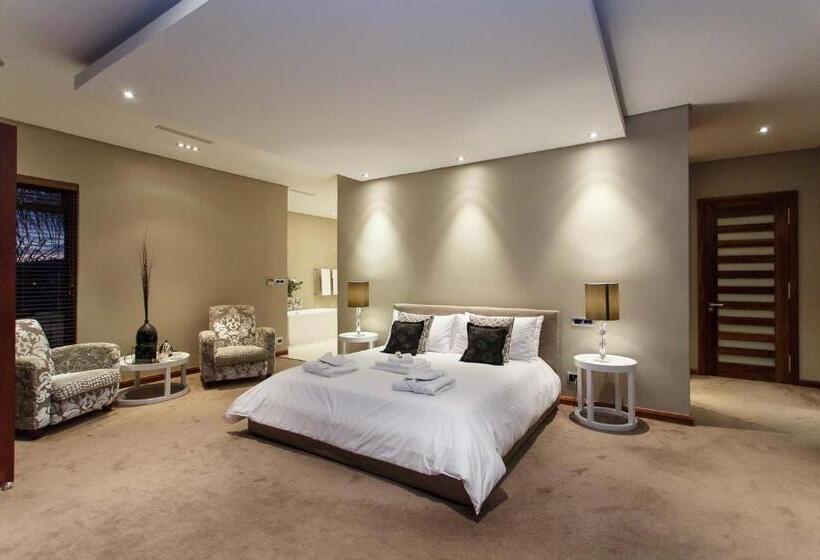 هتل Sonas Boutique