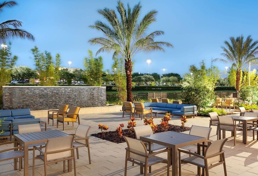 호텔 Springhill Suites By Marriott Orlando At Millenia