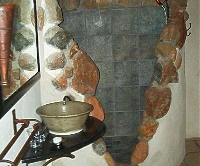 ホテル Tanamera Lodge