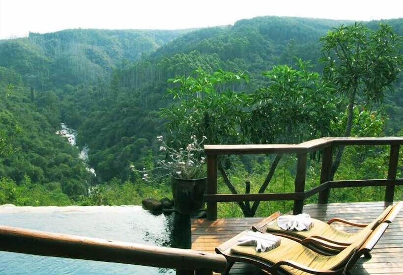 ホテル Tanamera Lodge