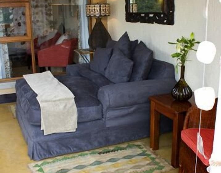 ホテル Tanamera Lodge