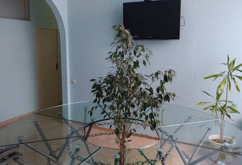 בית מלון כפרי Tarleon Mini