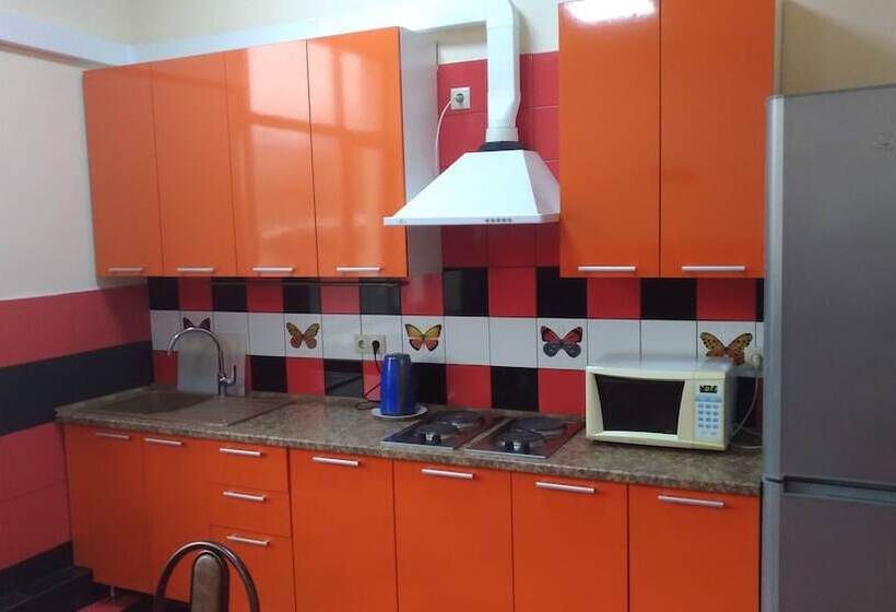 בית מלון כפרי Tarleon Mini