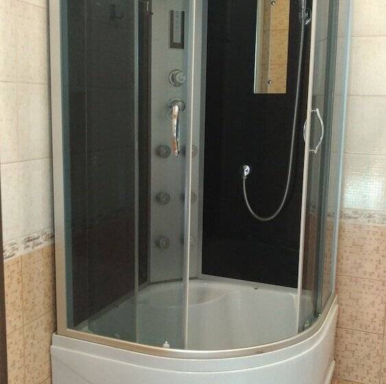 בית מלון כפרי Tarleon Mini