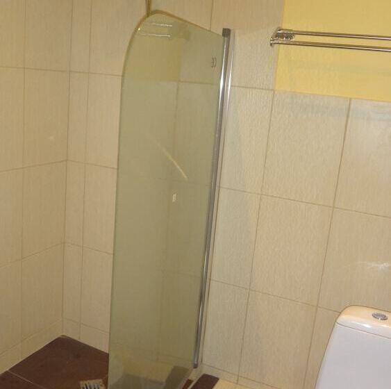 בית מלון כפרי Tarleon Mini