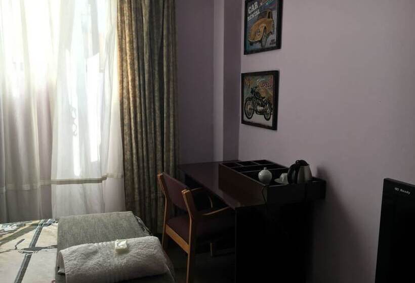 בית מלון כפרי Tassili Lodge