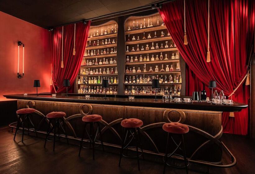 Отель The Barcelona Edition