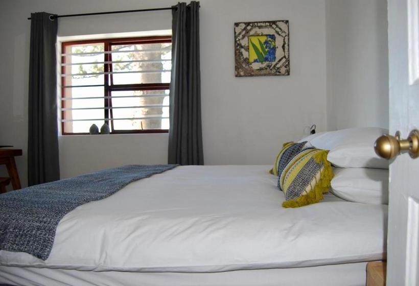 בית מלון כפרי The Cove Guesthouse, Mossel Bay