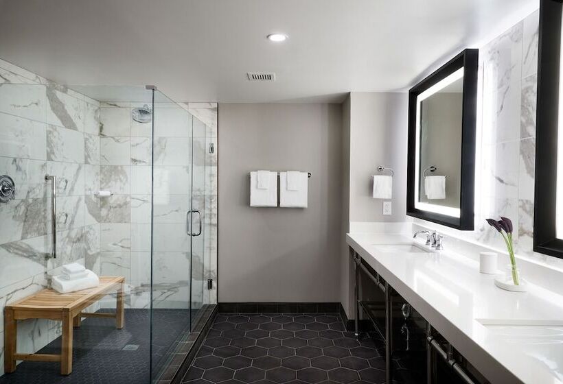 The Foundry Hotel Asheville, Curio Collection By Hilton