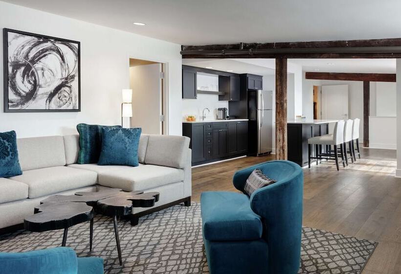 The Foundry Hotel Asheville, Curio Collection By Hilton