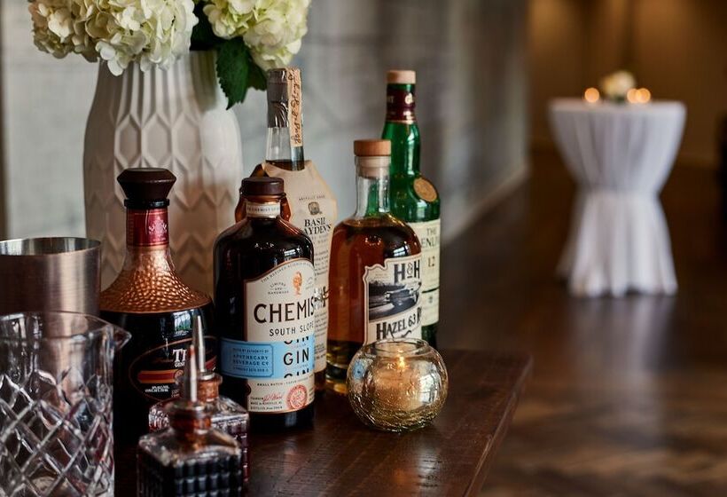 The Foundry Hotel Asheville, Curio Collection By Hilton