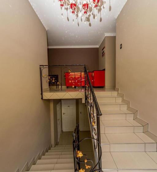 호텔 The Musafer Travel Lodge