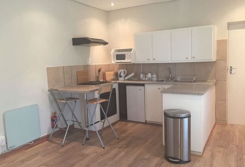 酒店 The Pecan Tree Guesthouse