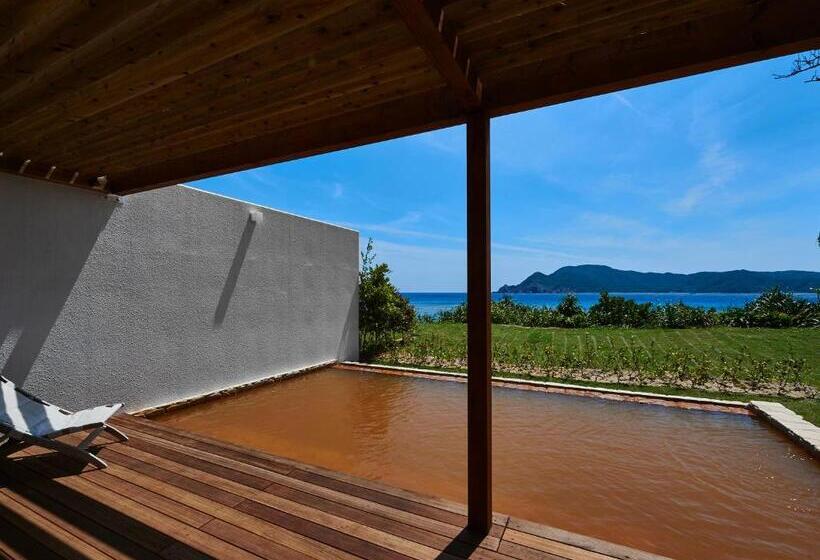 בית מלון כפרי The Scene