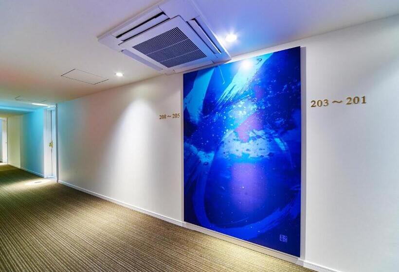 בית מלון כפרי The Scene