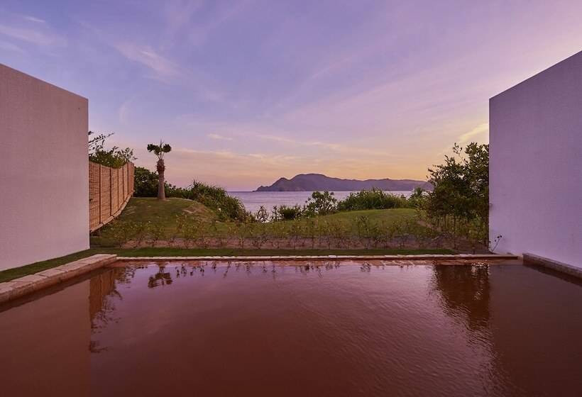 בית מלון כפרי The Scene