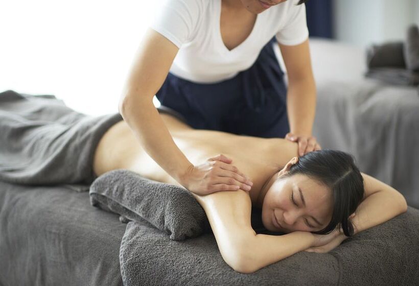 בית מלון כפרי The Scene