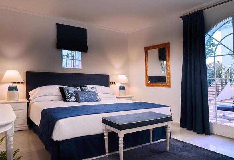 ホテル The Touch Puerto Banús